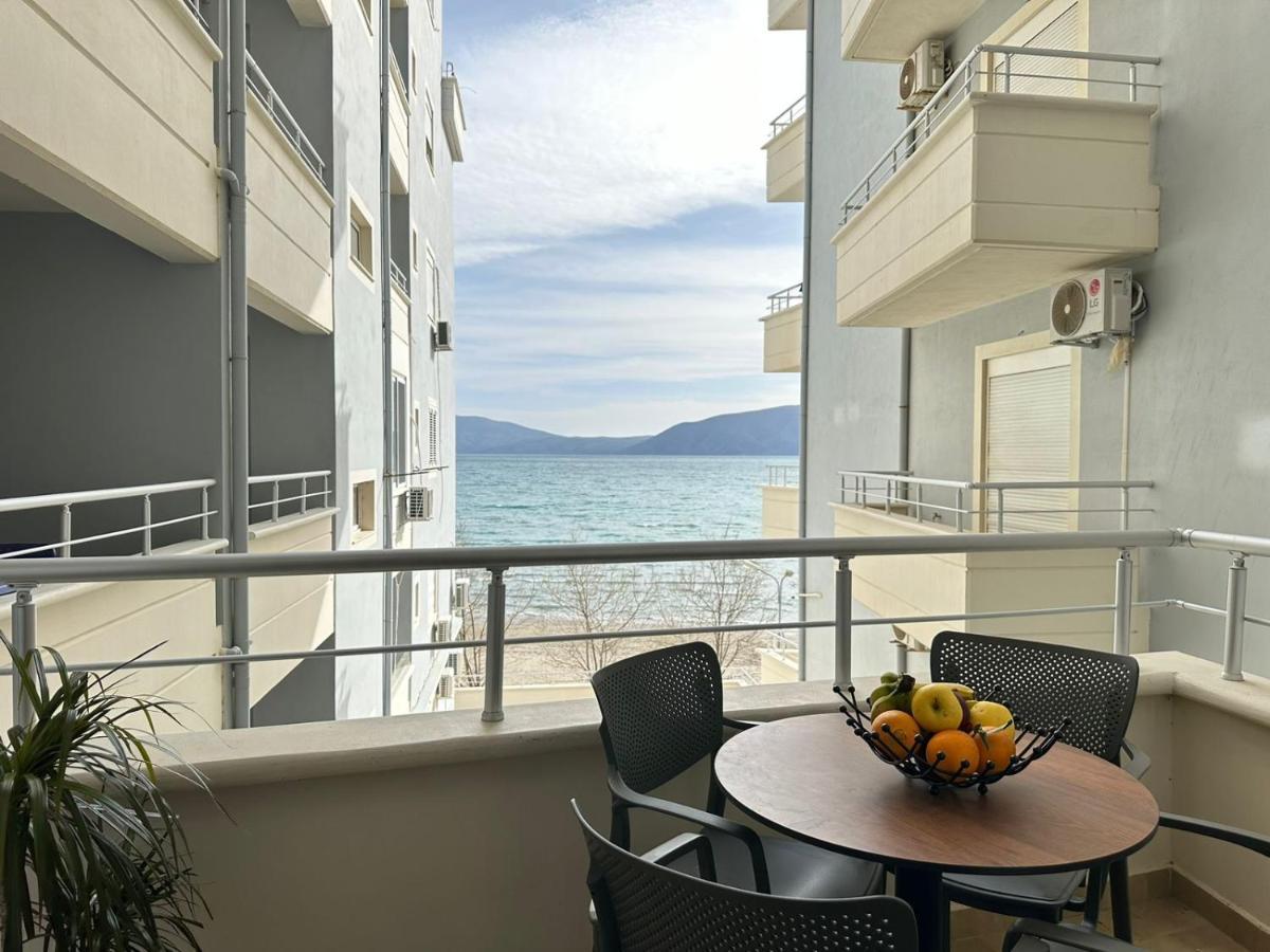 Trea Accomodations - On Private Beach With Sunbed & Umbrella Vlorë Exterior foto